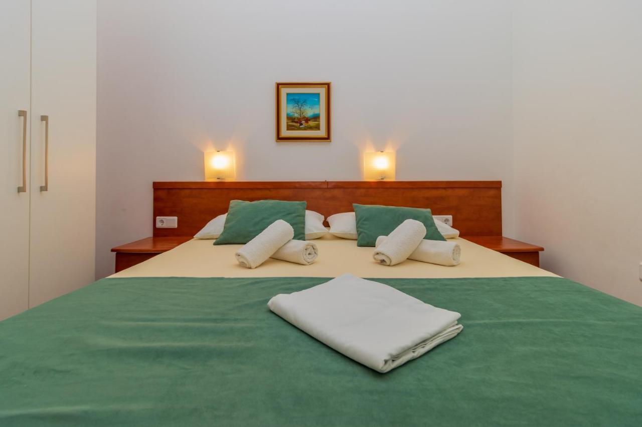 Apartments Villa Mandolina Marusici  Esterno foto